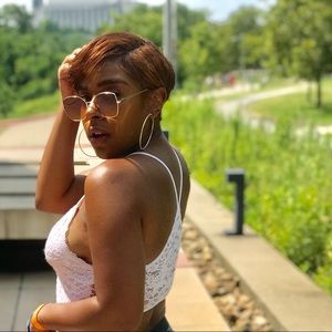 Meet your Posher, Carliss